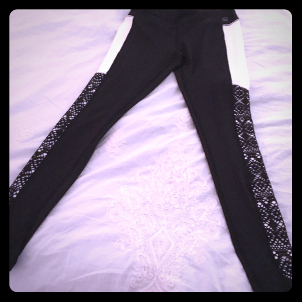 ankle length work out pants-never worn